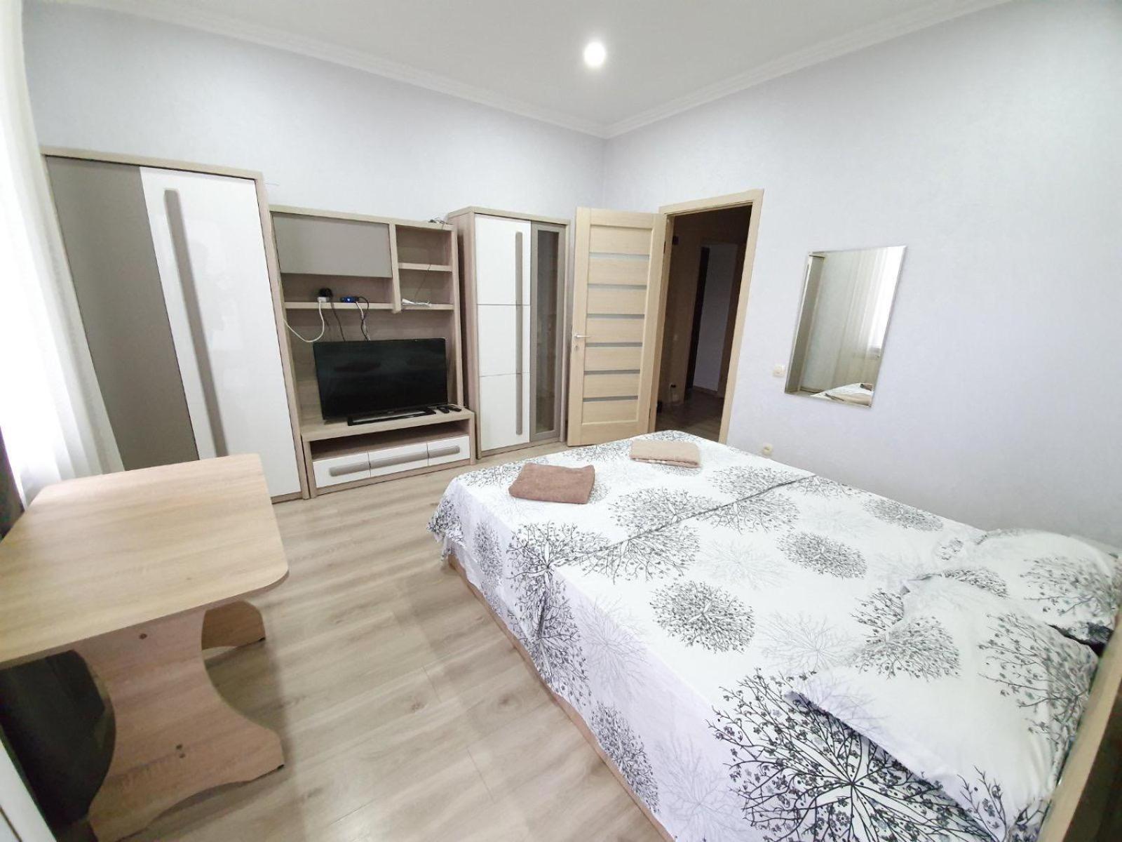 Tourist Home At Stefan Cel Mare With 2 Rooms Chisináu Exterior foto