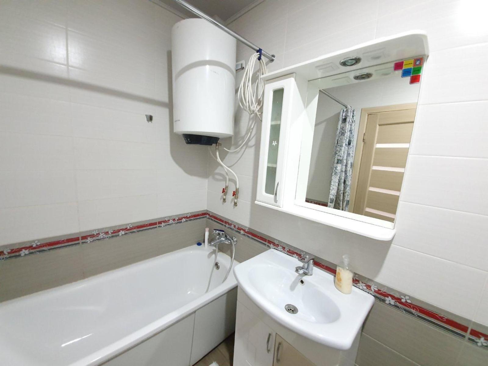 Tourist Home At Stefan Cel Mare With 2 Rooms Chisináu Exterior foto