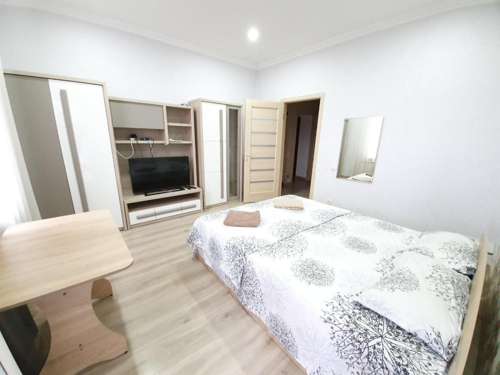 Tourist Home At Stefan Cel Mare With 2 Rooms Chisináu Exterior foto